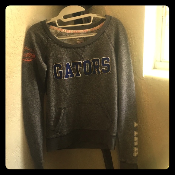 PINK Victoria’s Secret- UF Gators Sweater XS - Picture 1 of 3
